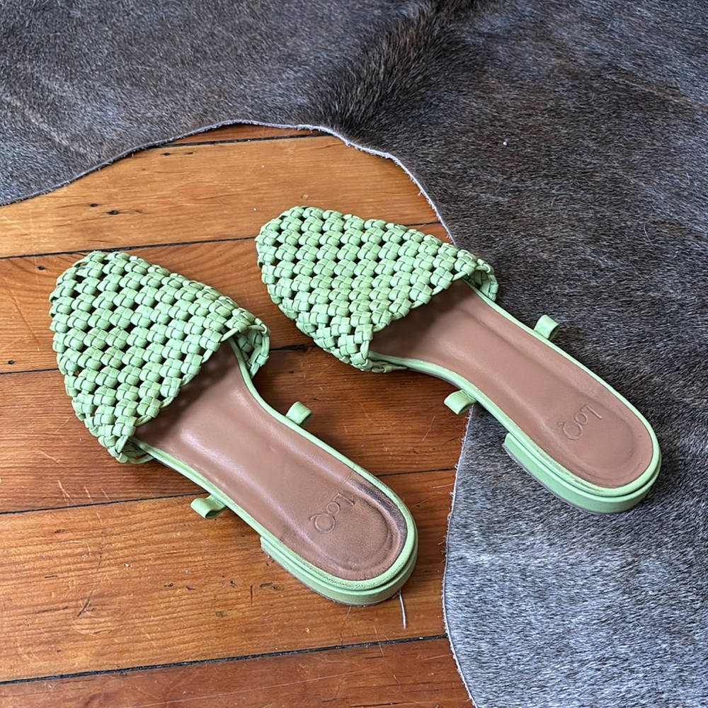 Woven leather LOQ mules